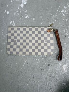 Louis Vuitton Pouch Damier Never Full